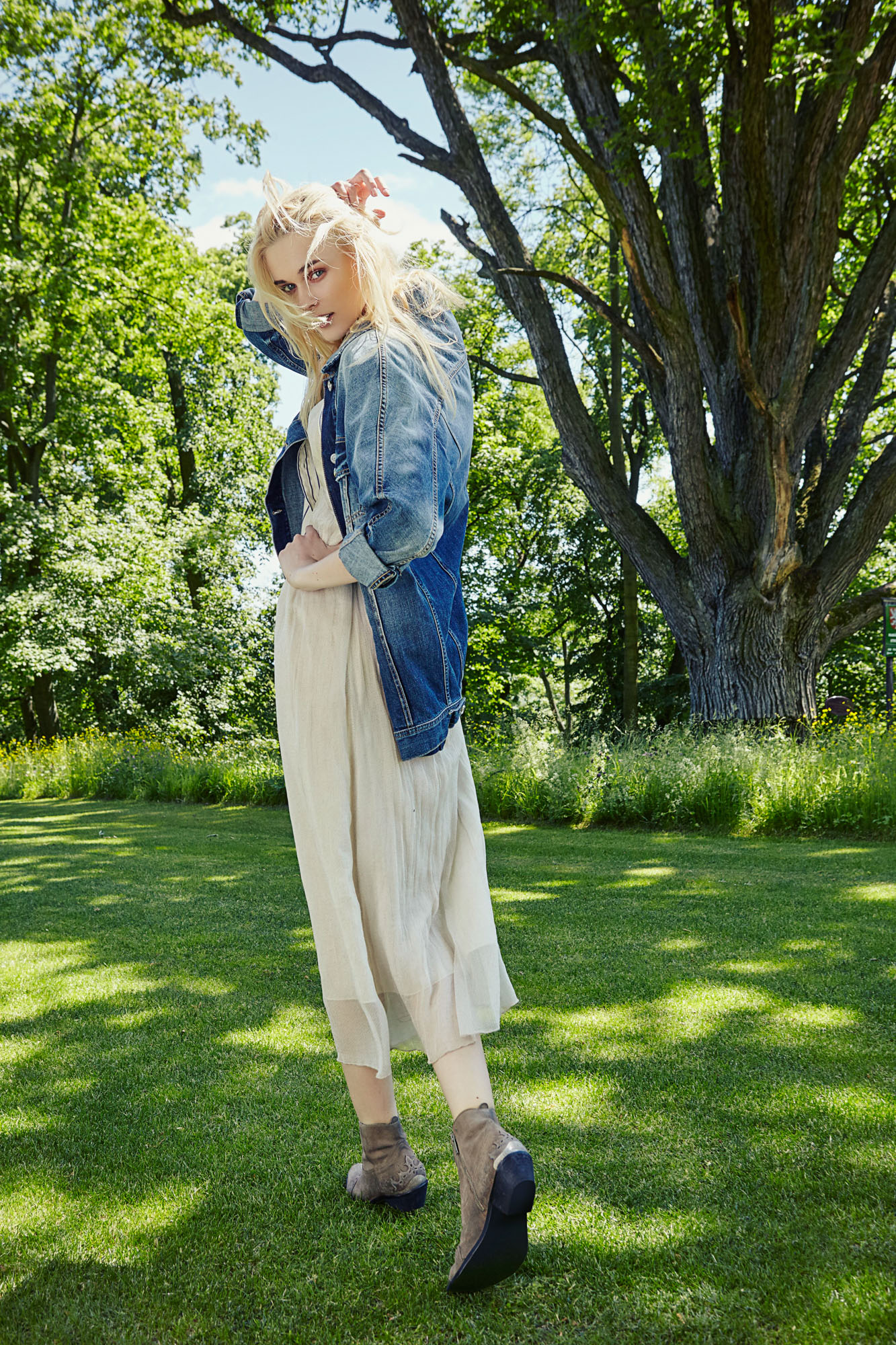 775125 ret color.jpg